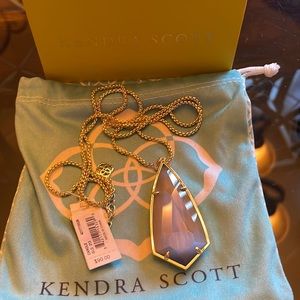NWT Kendra Scott Carole in Gold slate Cat’s eye